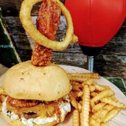 New B’s Cafe